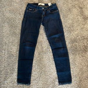 Hollister Size 3S Skinny Jeans